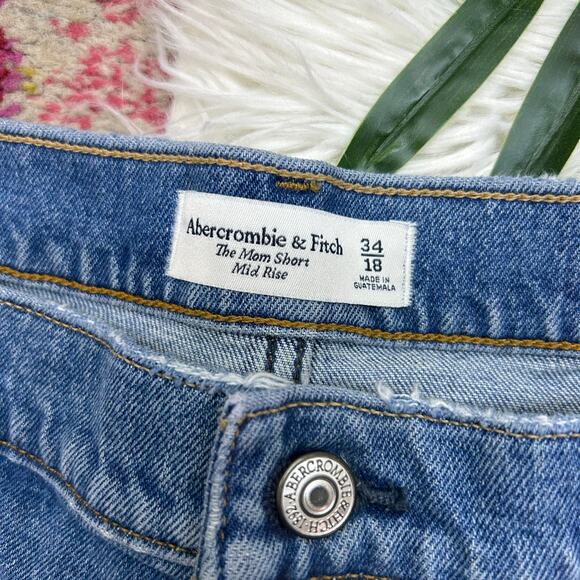 Abercrombie Blue Distressed Cut Off The Mom Short Mid Rise Plus Size 34 / 18 - Picture 5 of 5